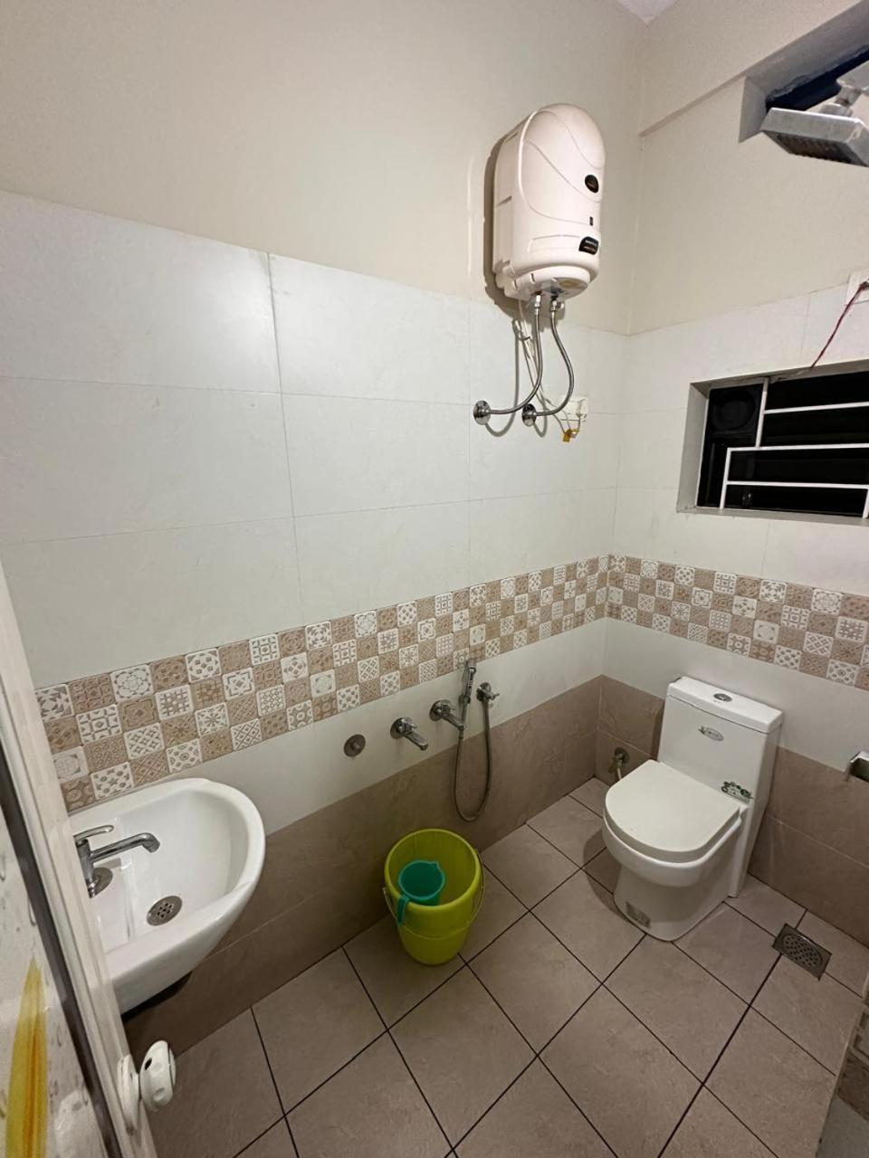 Zahir Residency Otel Kondotty Dış mekan fotoğraf