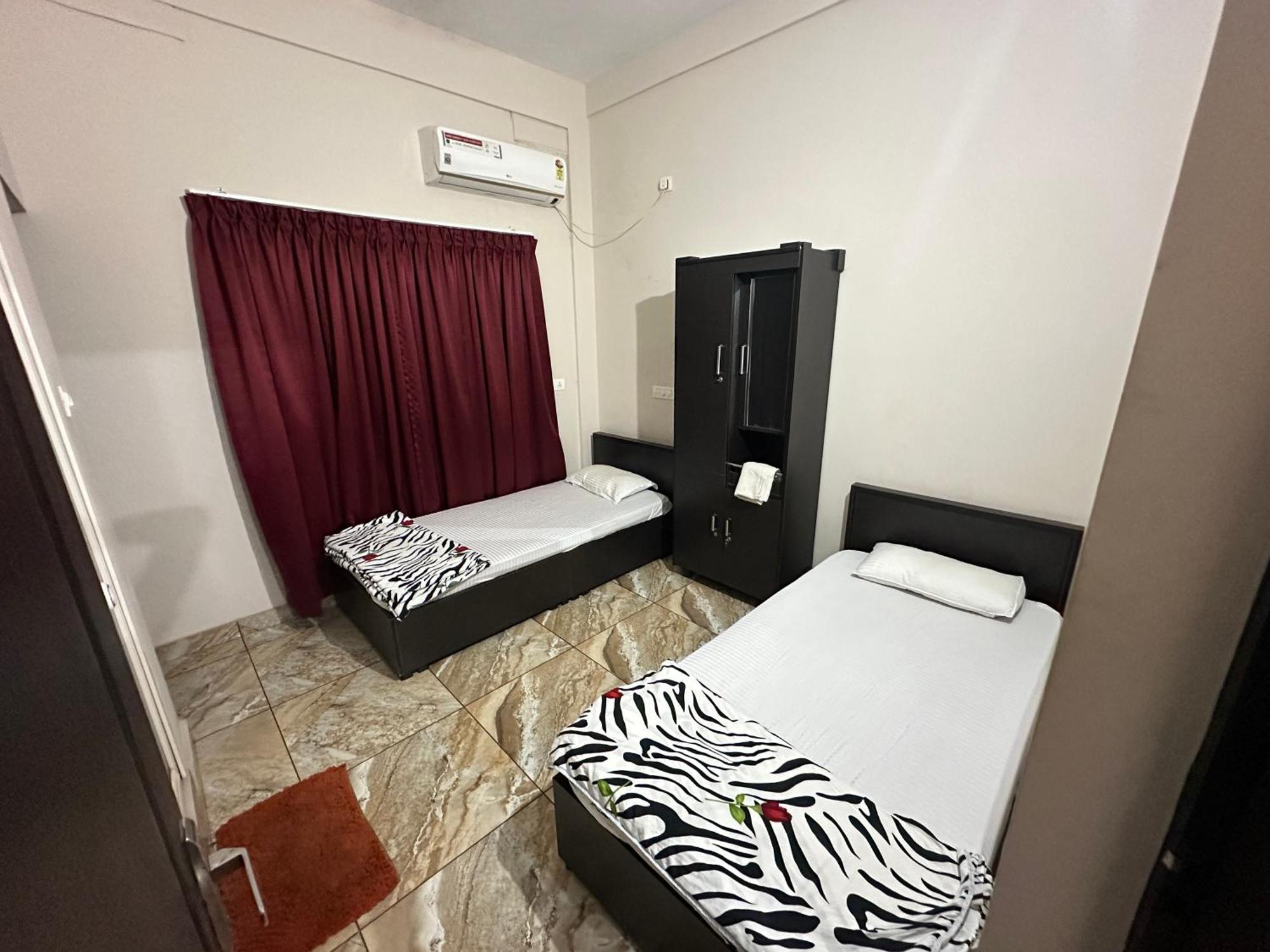 Zahir Residency Otel Kondotty Dış mekan fotoğraf