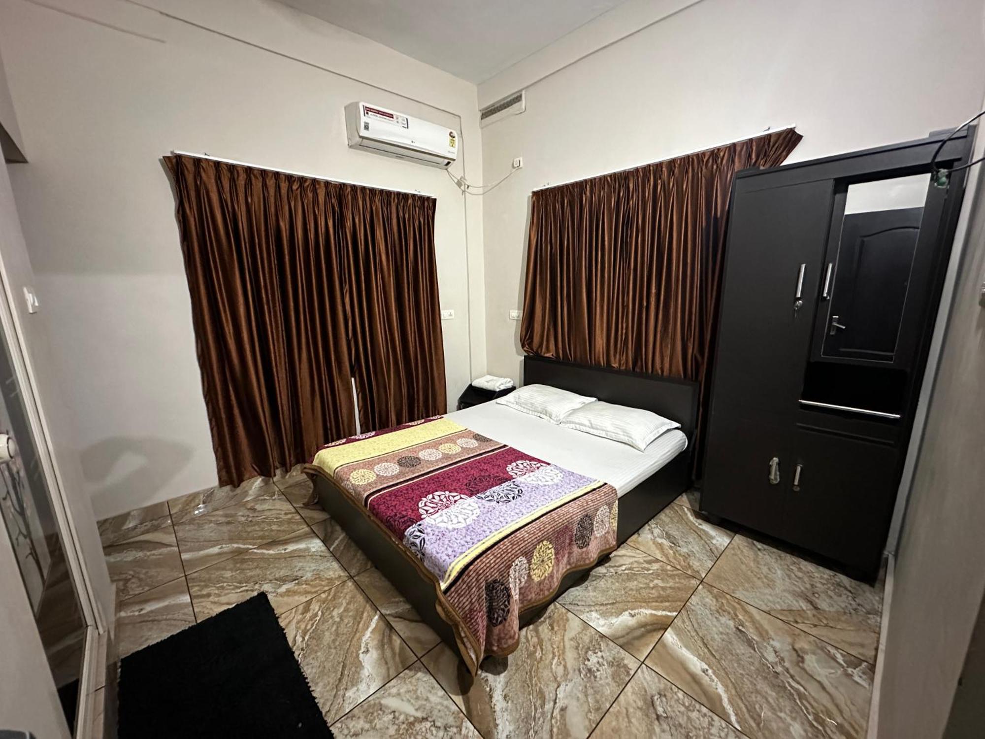 Zahir Residency Otel Kondotty Dış mekan fotoğraf