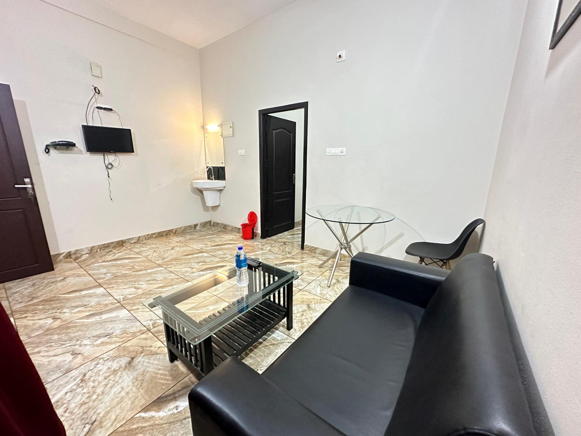 Zahir Residency Otel Kondotty Dış mekan fotoğraf