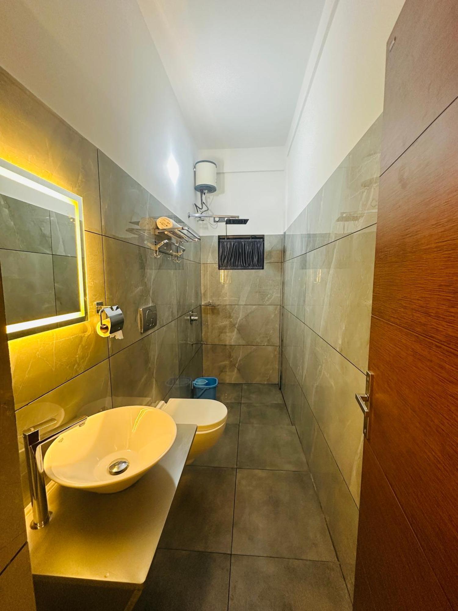 Zahir Residency Otel Kondotty Dış mekan fotoğraf